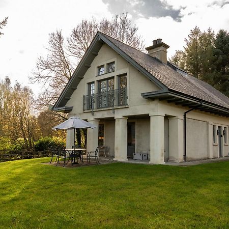 Escape Ordinary At Lough Erne Golf Village Enniskillen Exterior foto